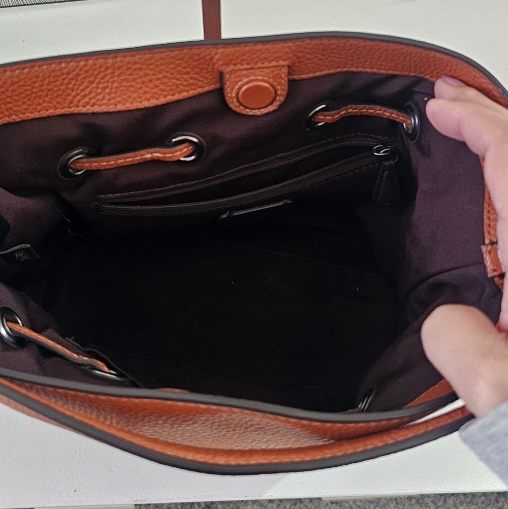 EUC Coach Andy Refined Pebbled Leather Horse & Carriage Crossbody - Picture 8 of 10